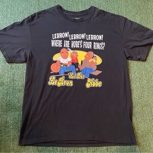Vintage 2009 Kobe Bryant LeBron James Lil Dez Puppets tee shirt Nike XL rare